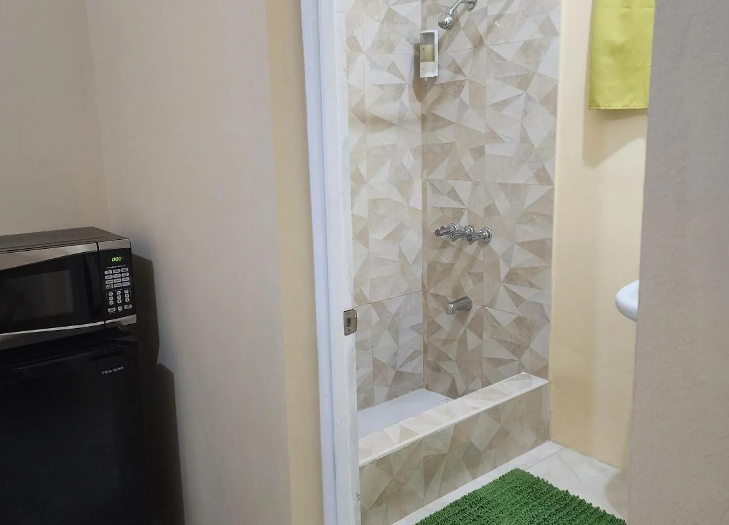 Hostel Viva Violas Port Antonio